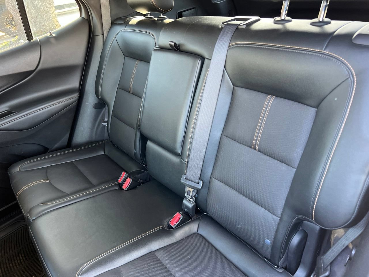 Used 2023 Chevrolet Equinox Premier FWD image 24