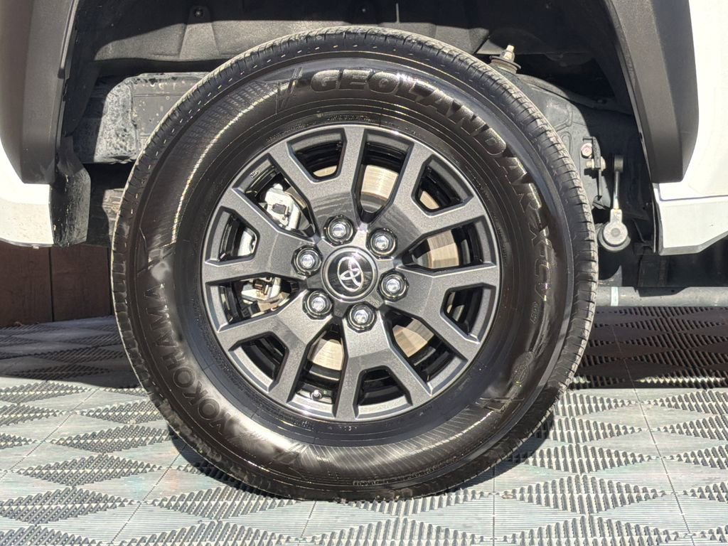 Used 2025 Toyota 4Runner SR5 image 23