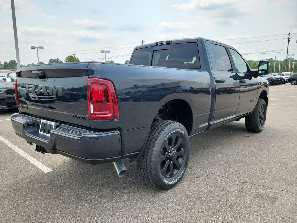 New 2026 RAM 2500 Big Horn AWD/4WD image 4