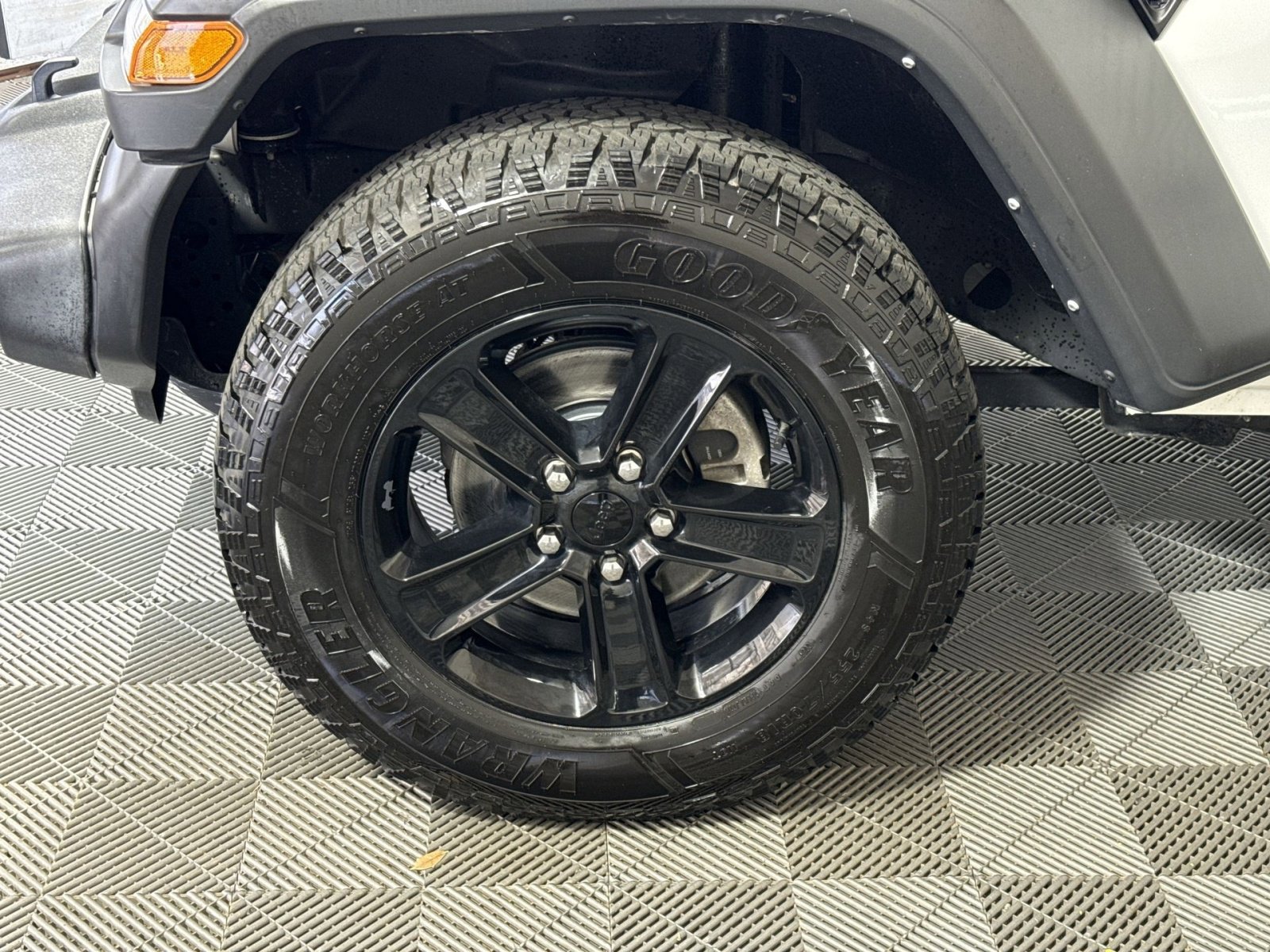 Used 2022 Jeep Wrangler Unlimited Sport image 12