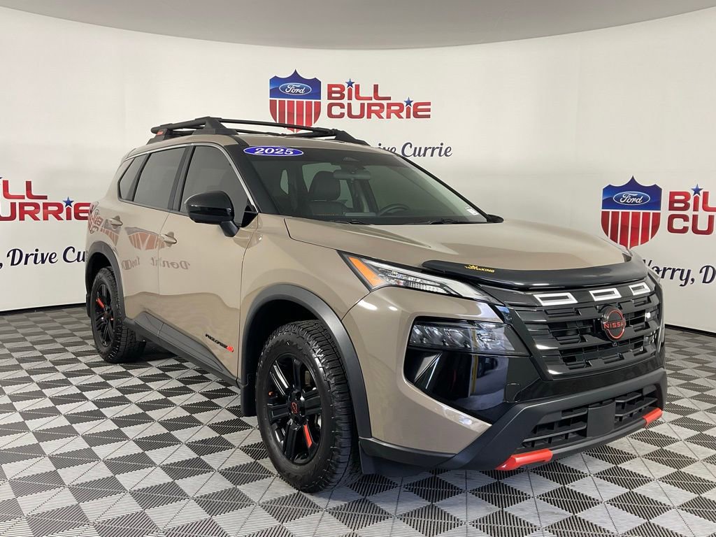 Used 2025 Nissan Rogue SV AWD/4WD image 1