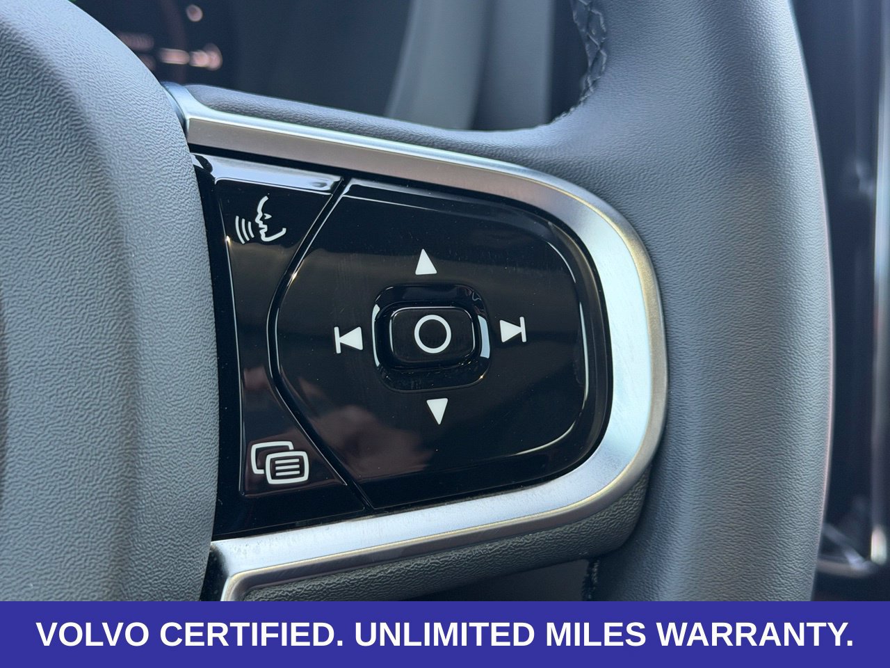 Certified 2024 Volvo XC60 T8 Plus w/ Protection Package Premier AWD/4WD image 19