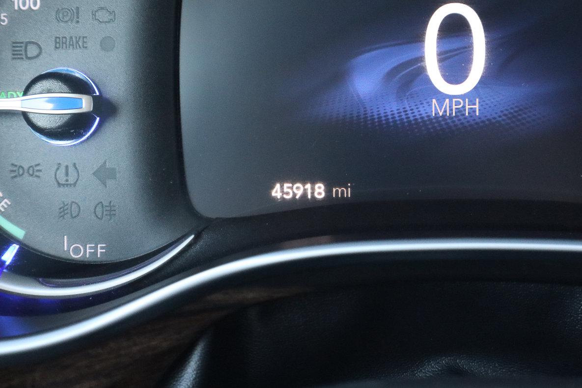 Used 2023 Chrysler Pacifica Limited image 35