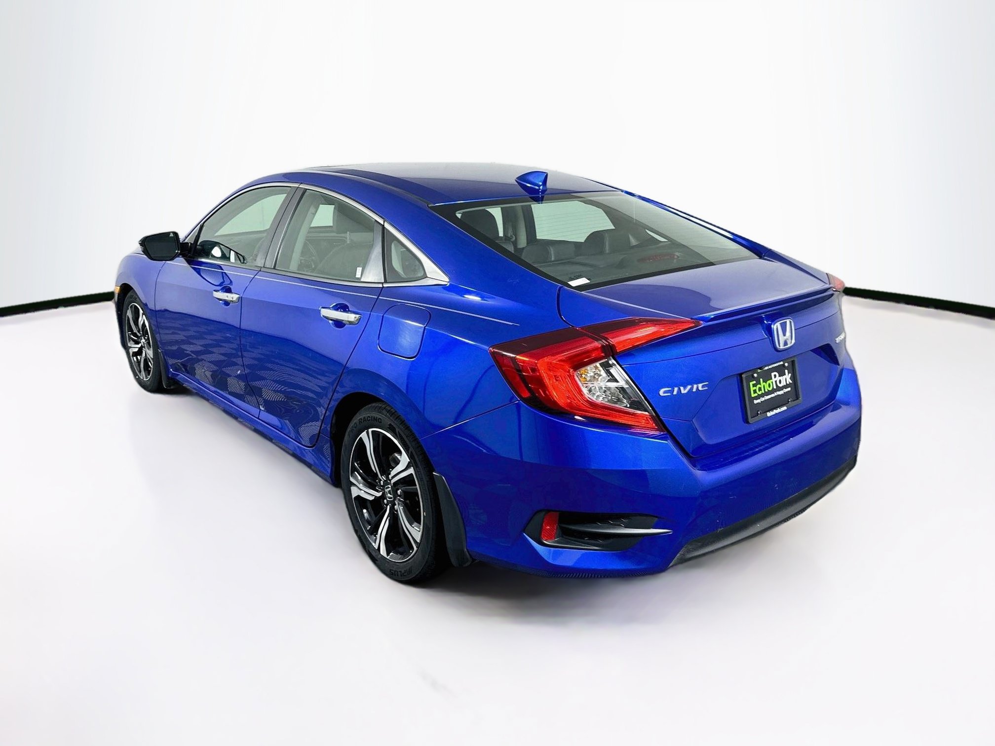Used 2017 Honda Civic Touring image 5