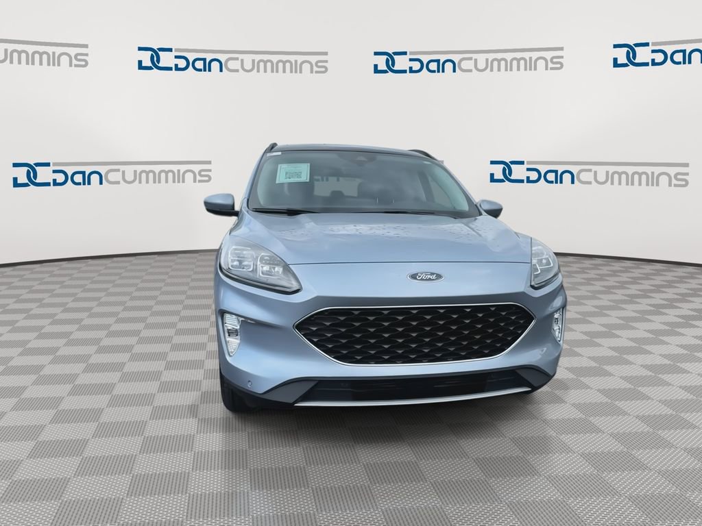 Used 2022 Ford Escape Titanium w/ Class II Trailer Tow Package AWD/4WD image 3