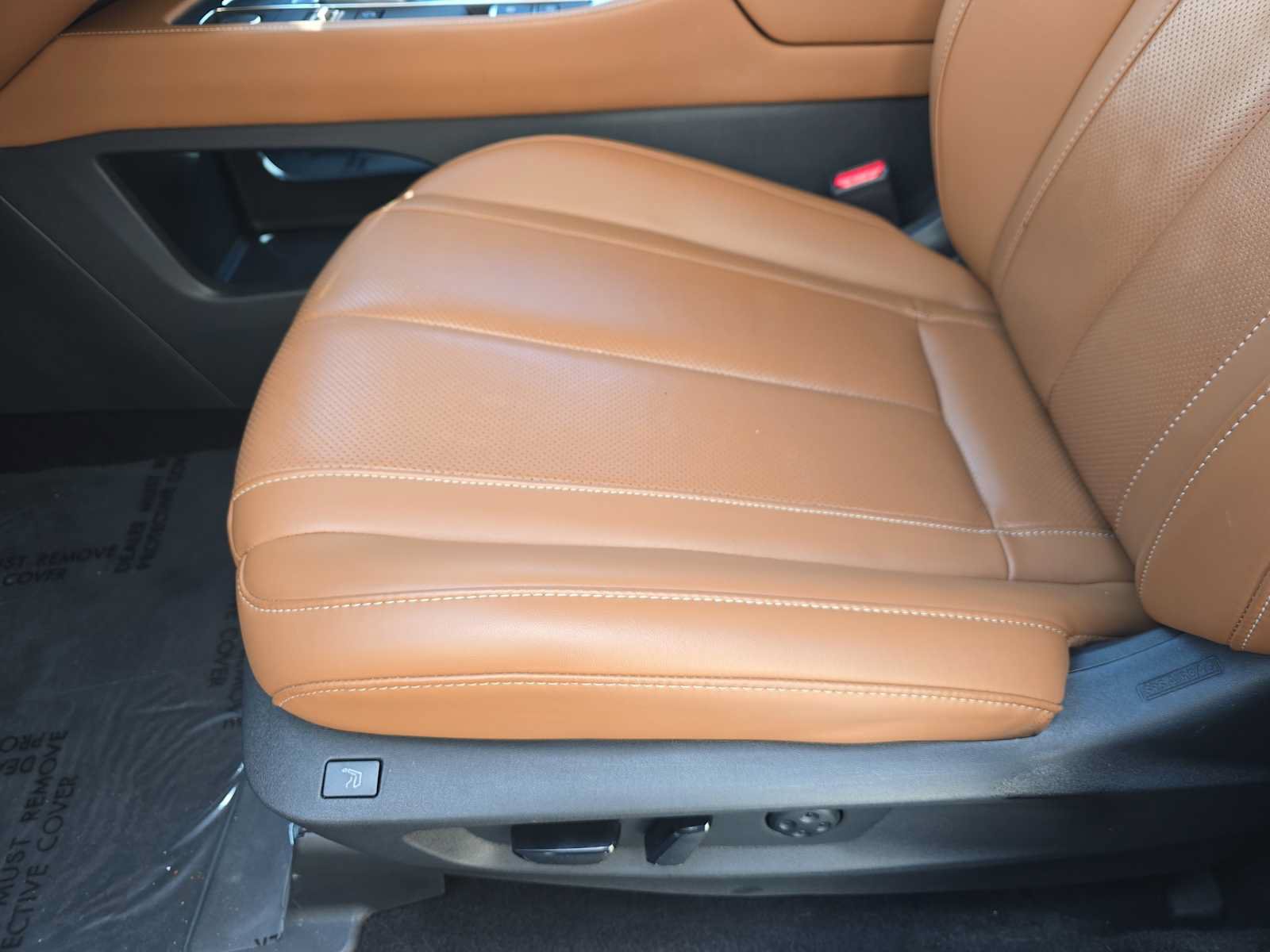 Used 2025 INFINITI QX60 Sensory AWD/4WD image 17