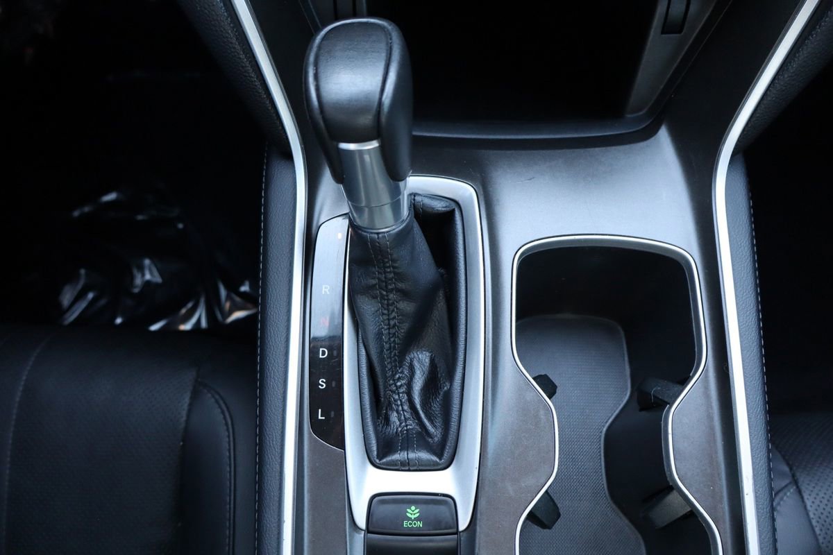 Used 2018 Honda Accord EX-L image 37