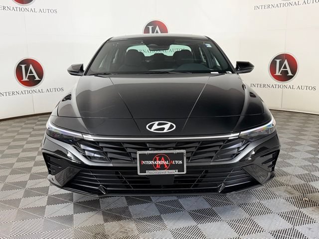 New 2026 Hyundai Elantra SEL Sport Premium FWD image 3