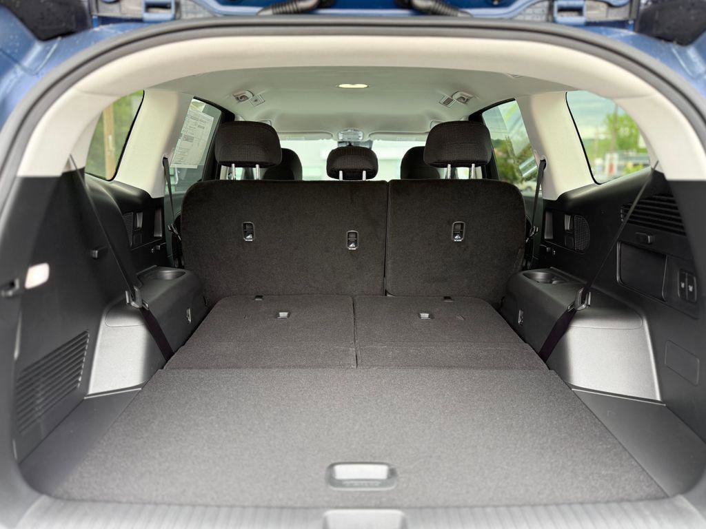 New 2026 Hyundai Ioniq 9 SE image 5