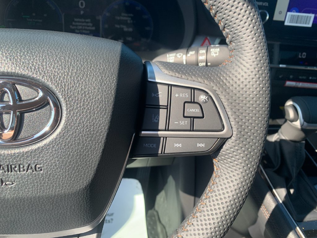 New 2026 Toyota Sienna Limited FWD image 27
