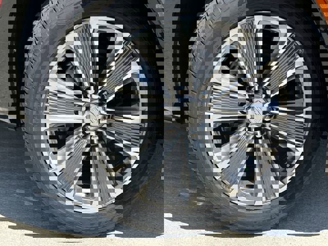 New 2026 Cadillac Vistiq Luxury image 9