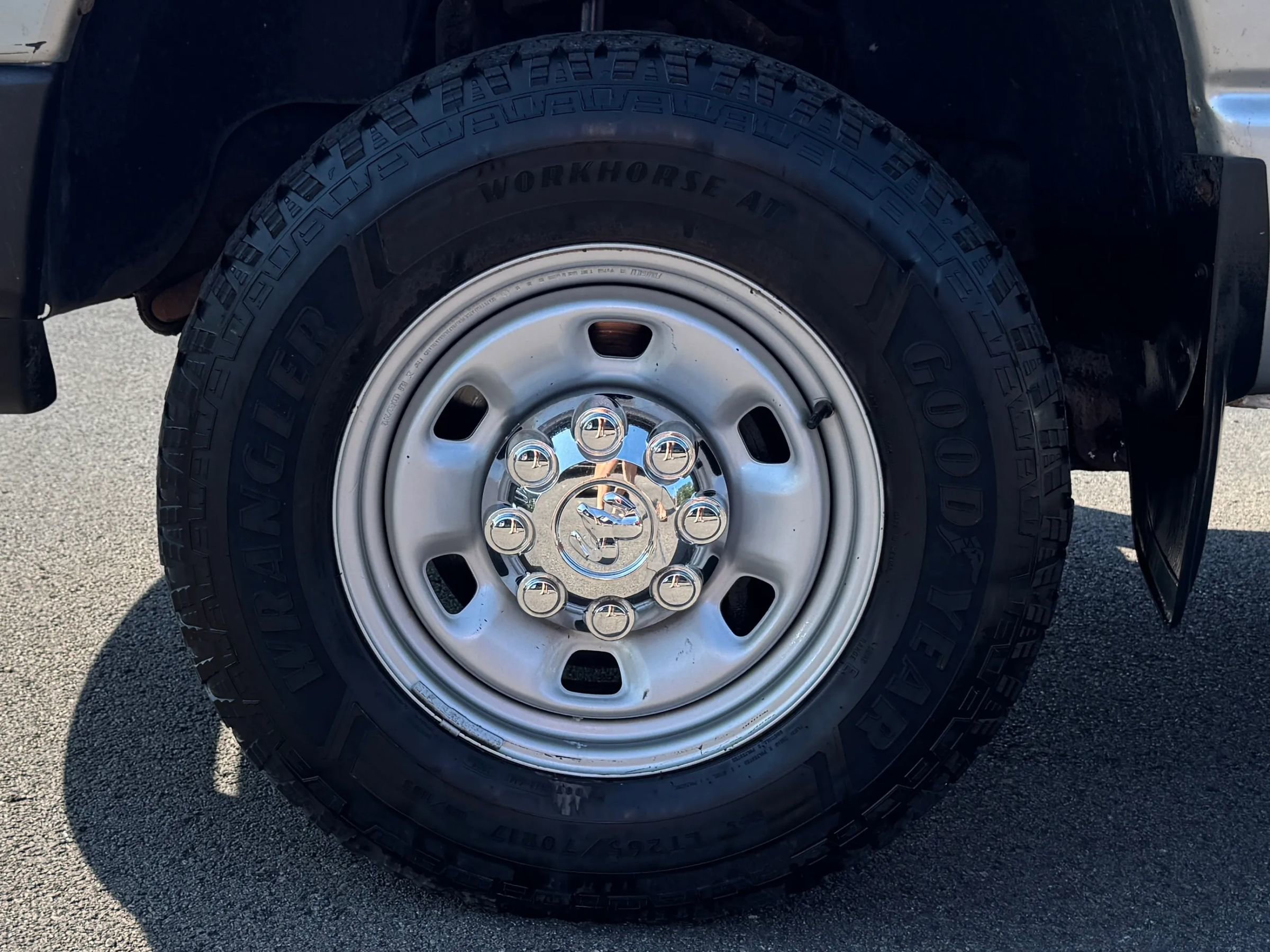 Used 2005 Dodge Ram 3500 Truck SLT w/ Quad Cab Big Horn Value Group image 11