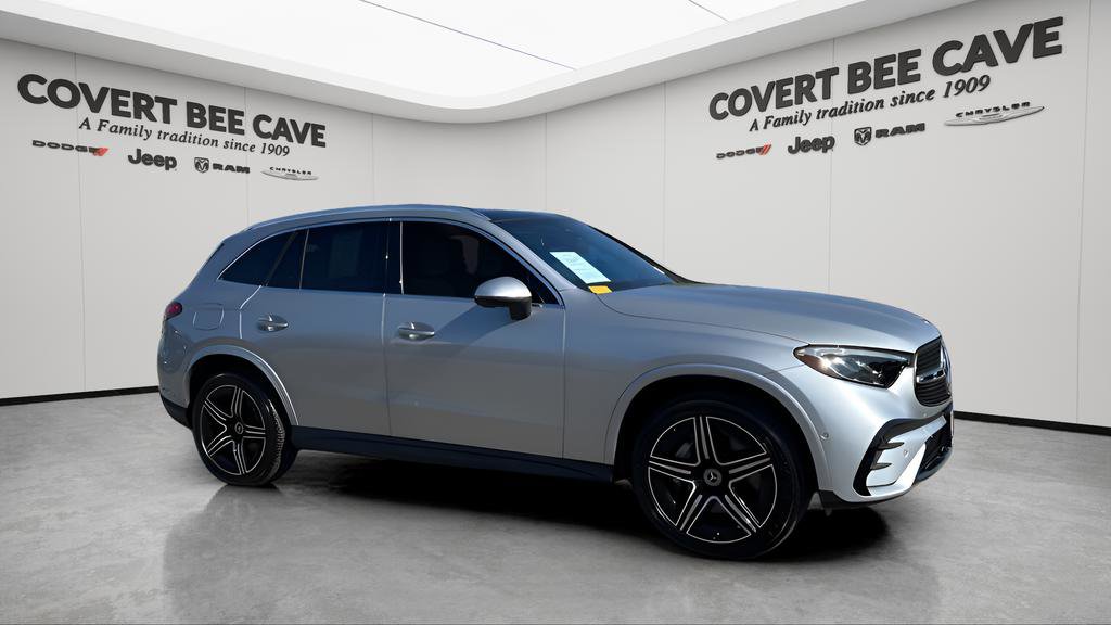 Used 2024 Mercedes-Benz GLC 300 4MATIC w/ AMG Line image 12