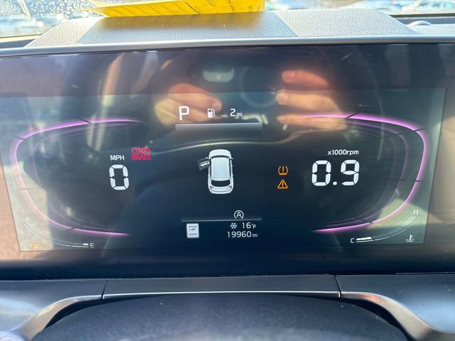 Used 2024 Kia Telluride S image 19