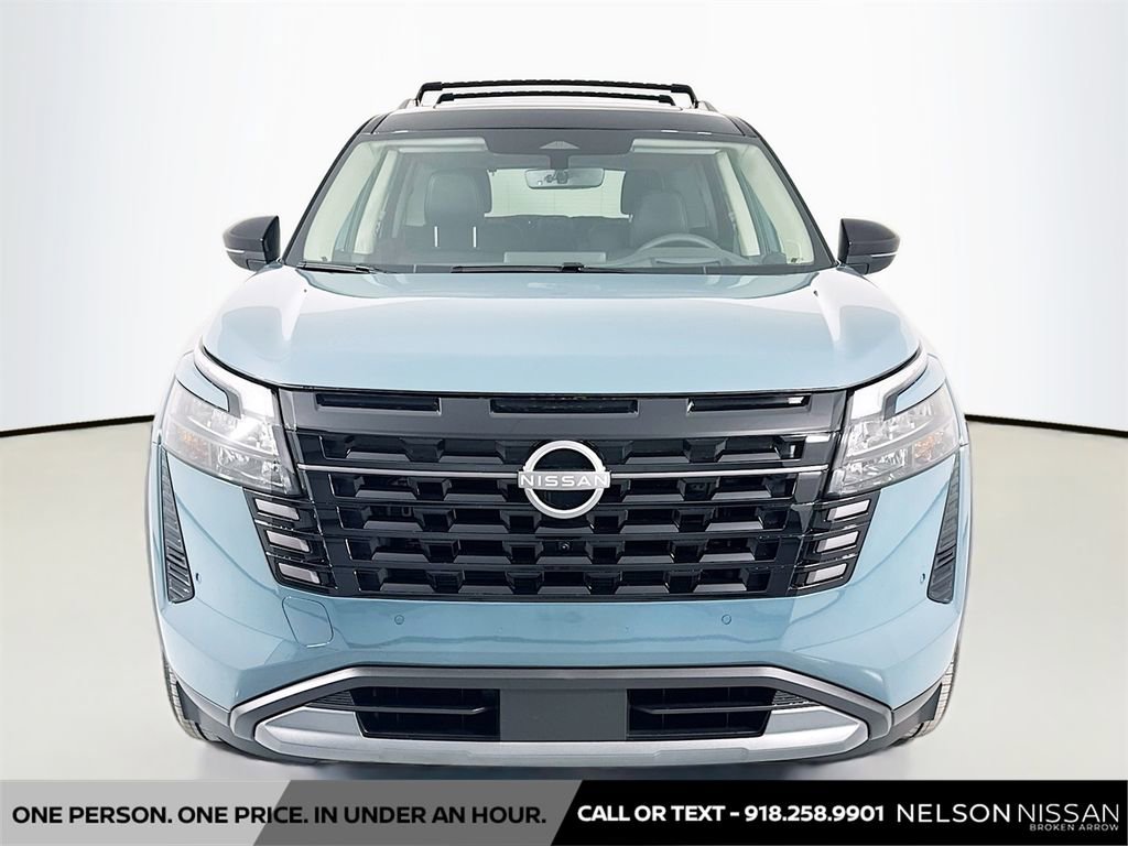 New 2026 Nissan Pathfinder Platinum image 2