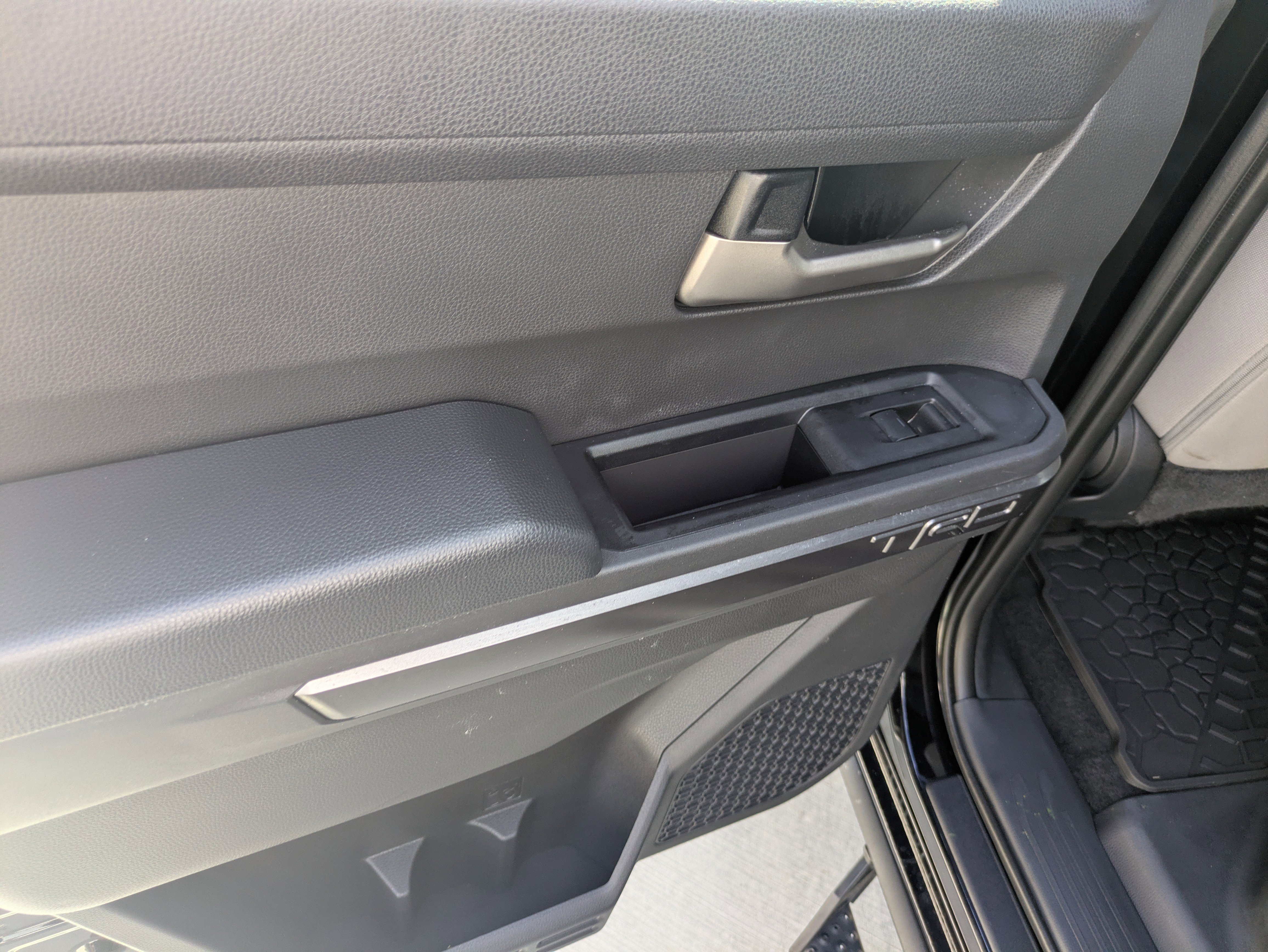 Used 2024 Toyota Tacoma TRD Off-Road image 13