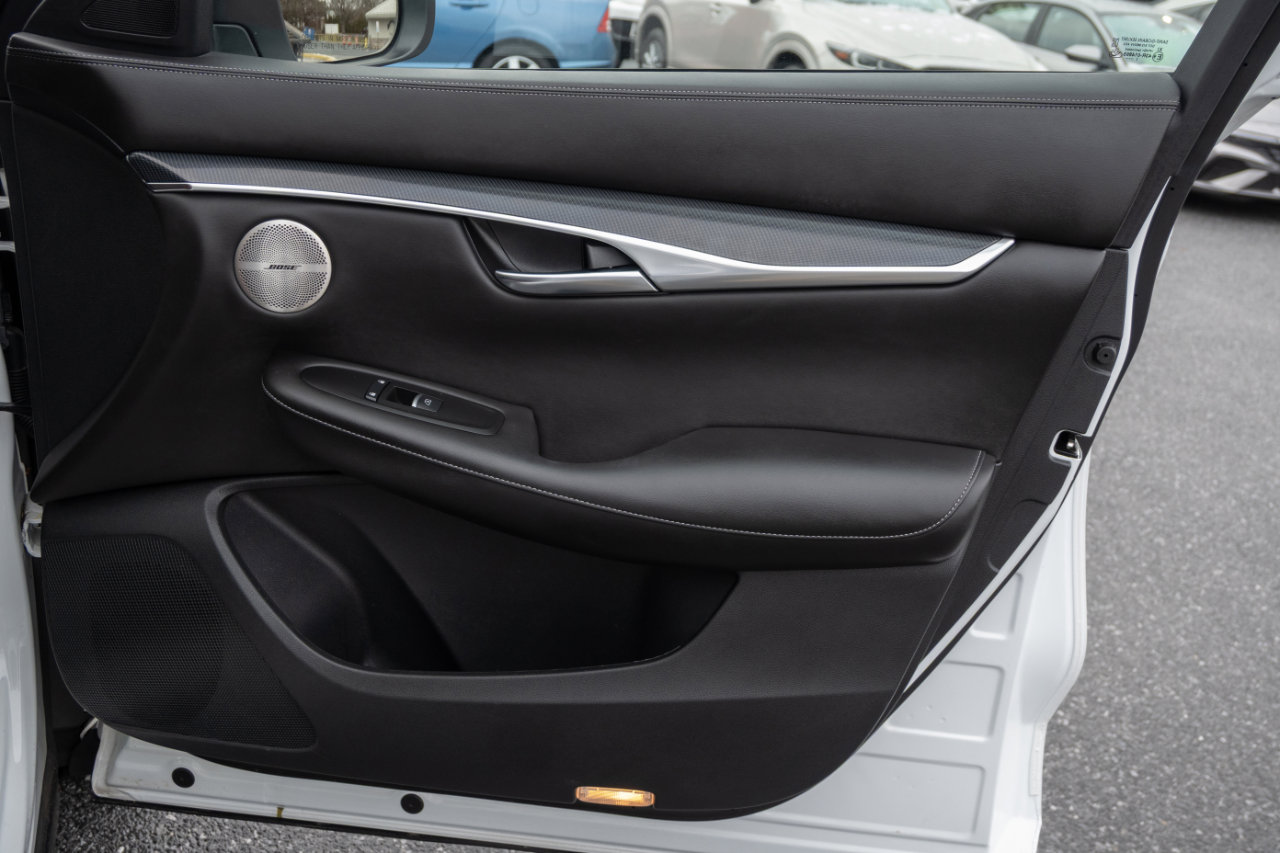 Used 2023 INFINITI QX50 Sport image 32