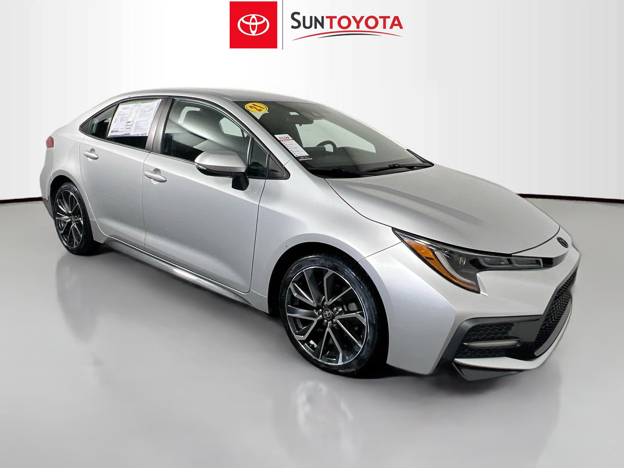 Used 2021 Toyota Corolla SE FWD image 1