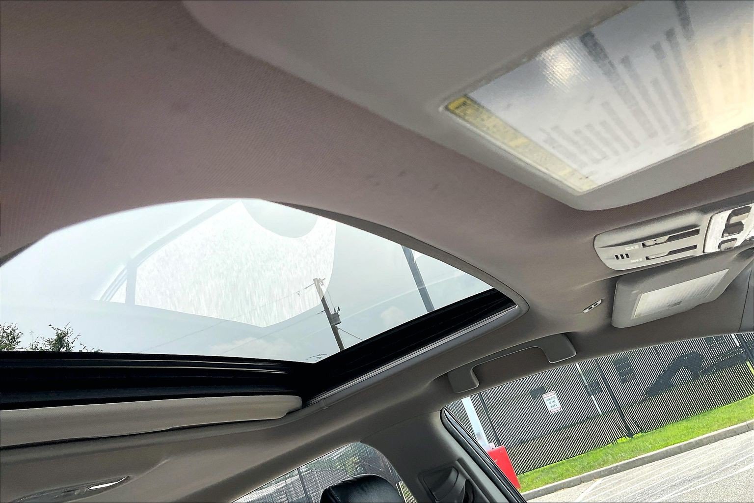 Used 2017 Toyota Corolla XLE FWD image 27