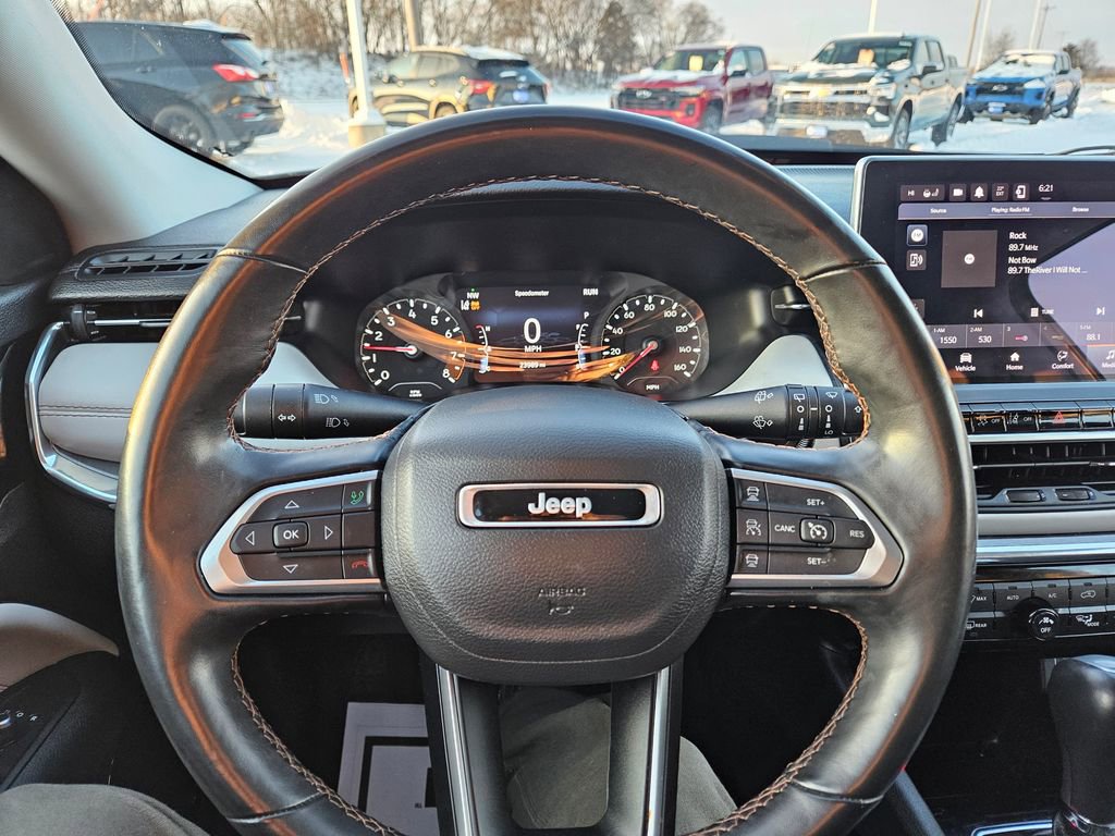 Used 2022 Jeep Compass Limited image 12