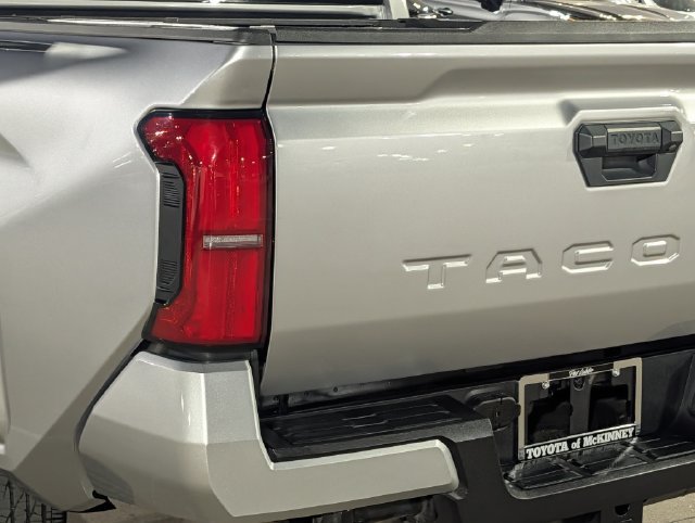 Used 2024 Toyota Tacoma SR5 AWD/4WD image 7