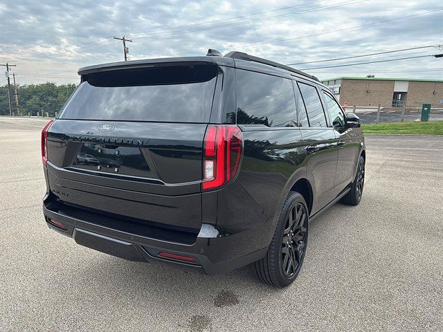 New 2027 Ford Expedition Platinum w/ Stealth Performance Package AWD/4WD image 4