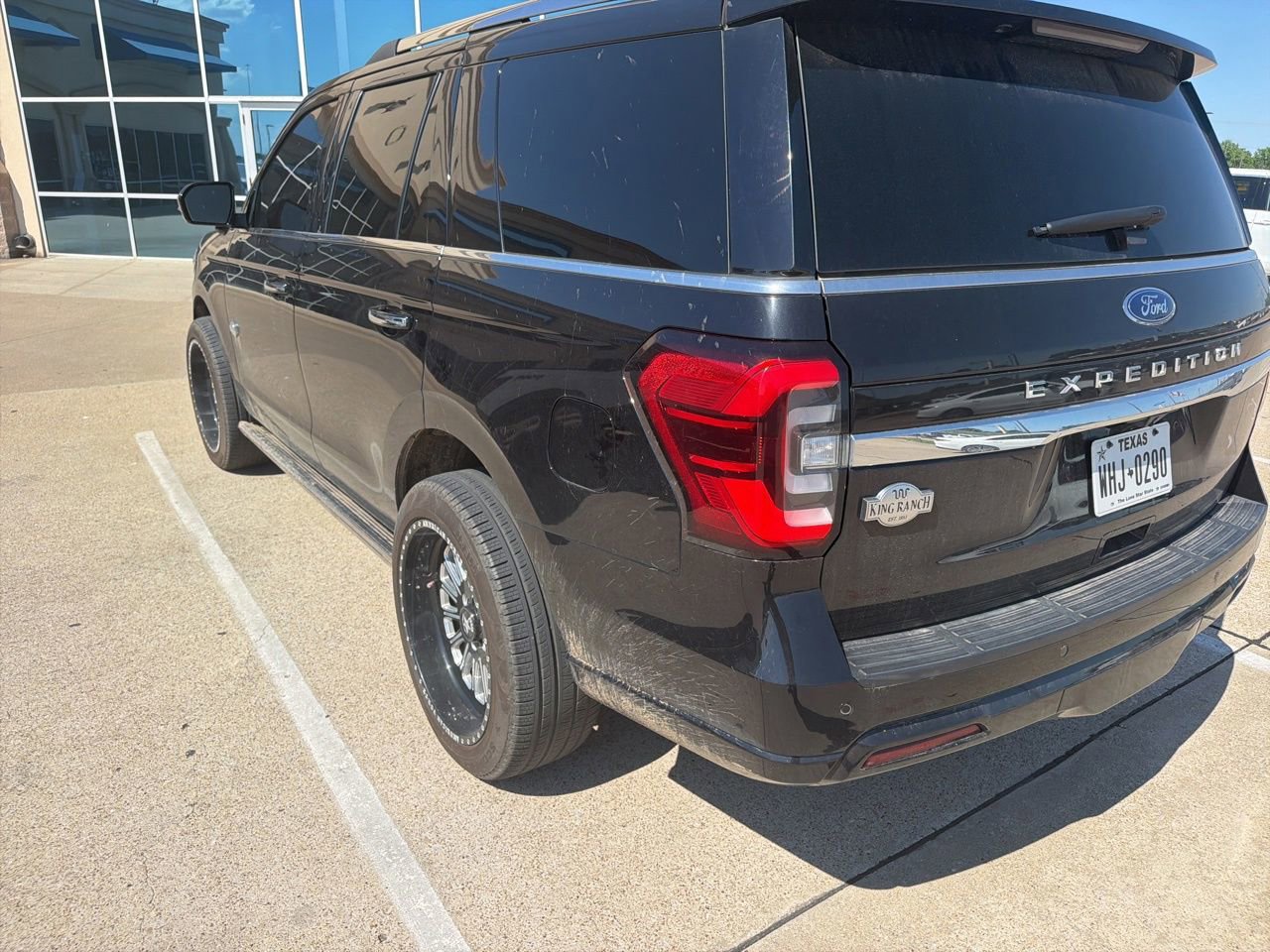 Used 2024 Ford Expedition King Ranch AWD/4WD image 3