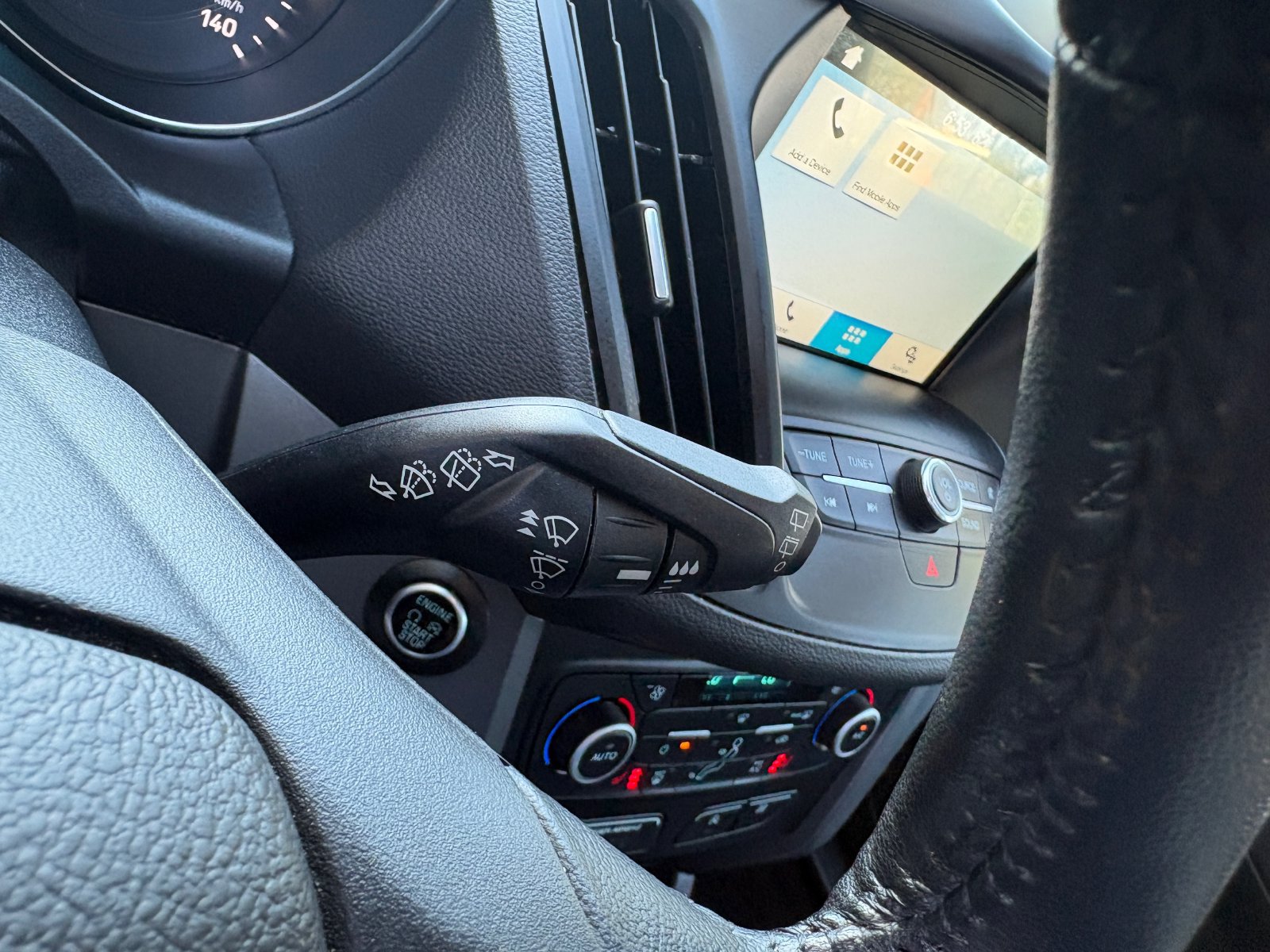Used 2019 Ford Escape SEL AWD/4WD image 32