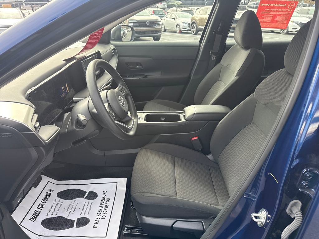 Used 2025 Nissan Kicks S image 10