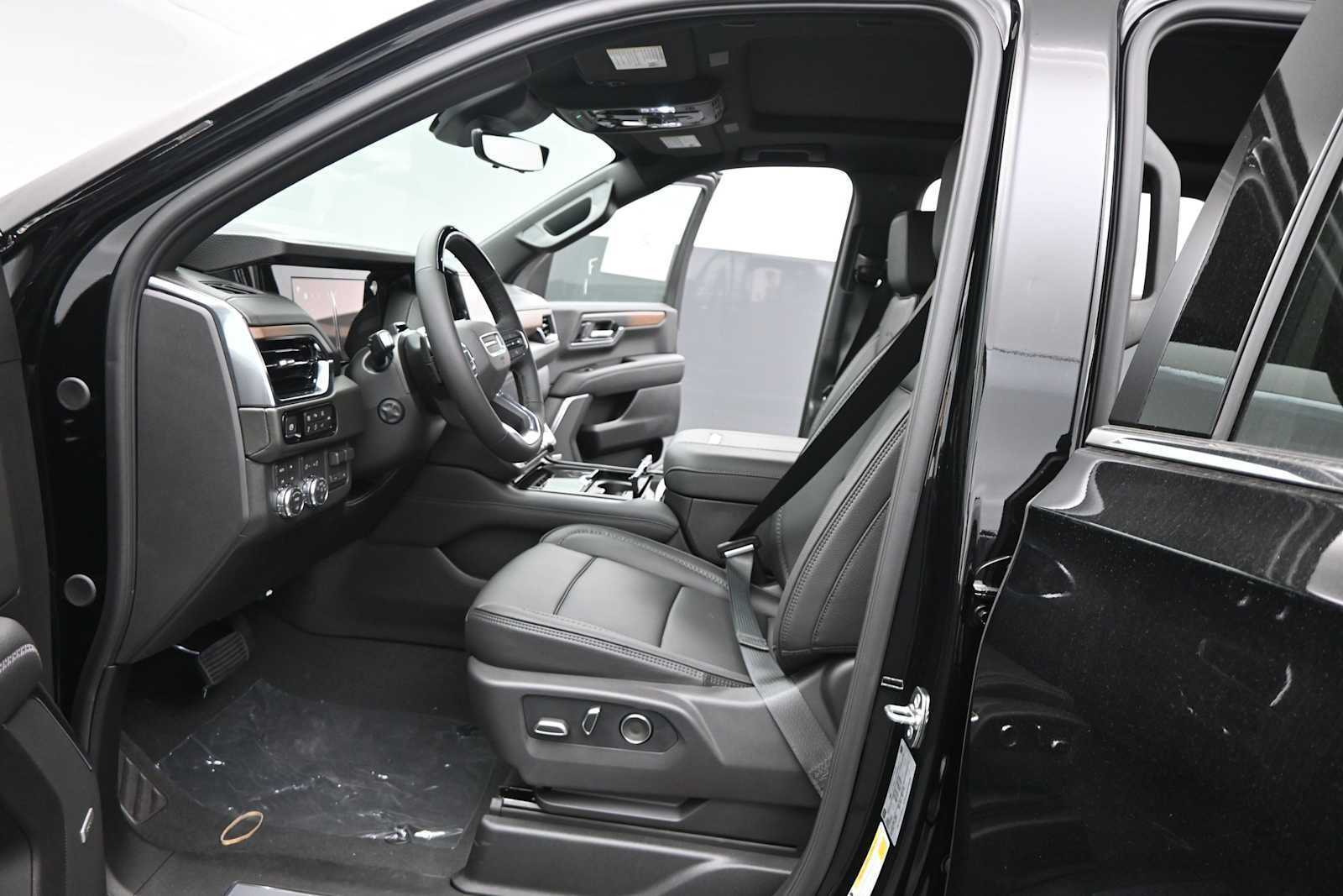 New 2027 GMC Yukon Denali w/ Denali Reserve Package AWD/4WD image 18
