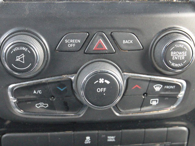 Used 2014 RAM 1500 Sport w/ Remote Start & Security Group image 23