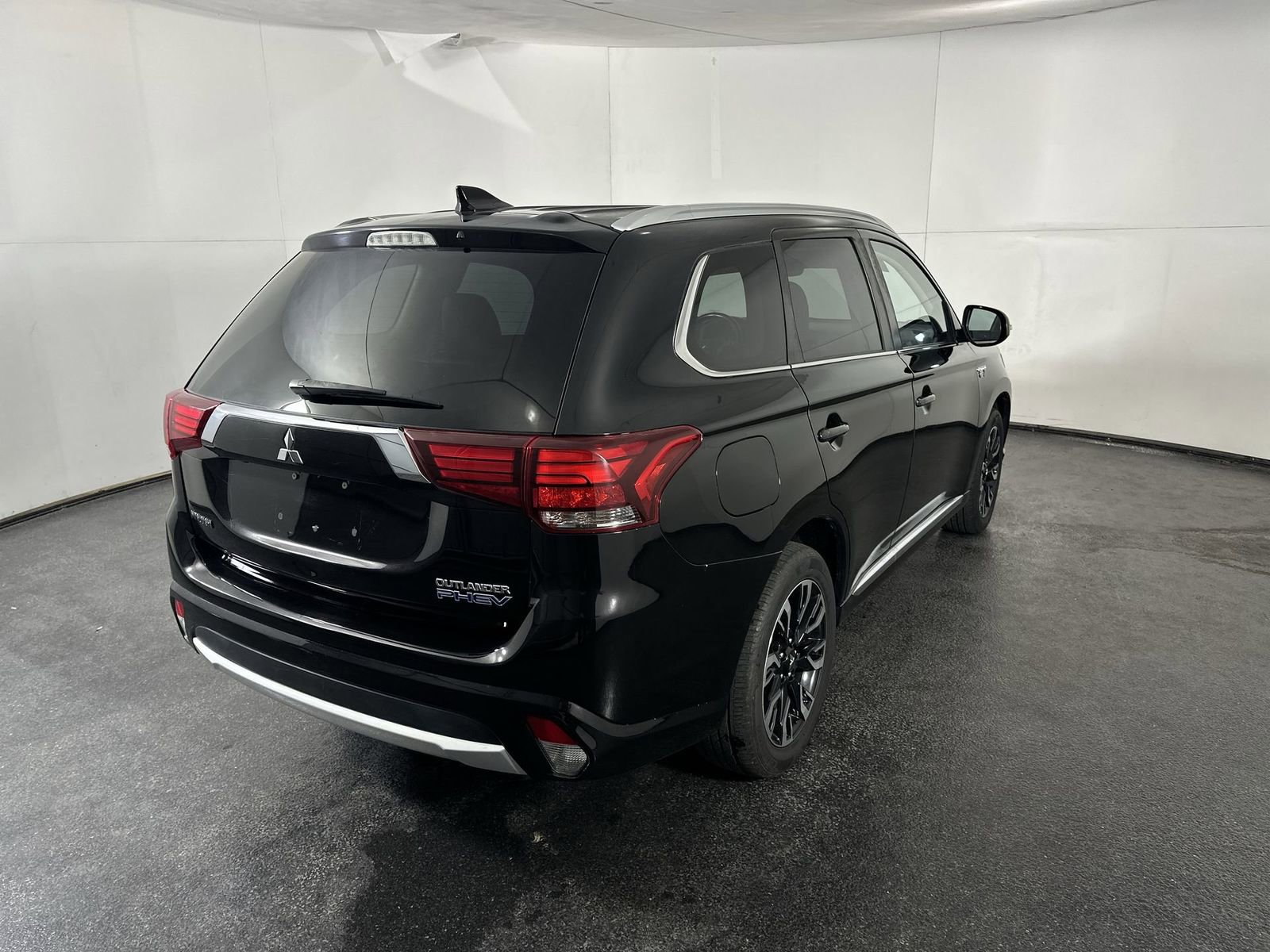 Used 2018 Mitsubishi Outlander SEL image 8