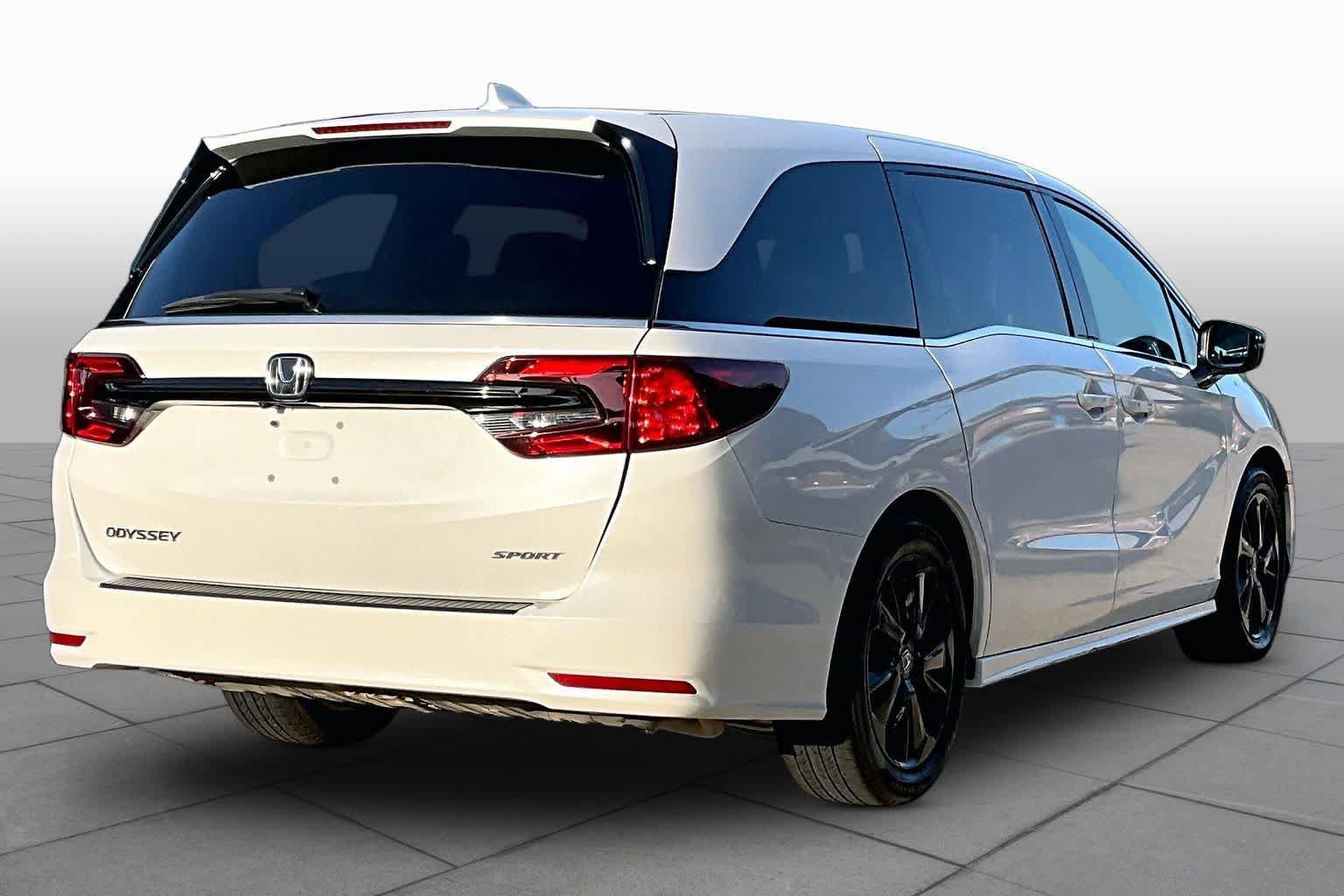 Used 2023 Honda Odyssey Sport image 13