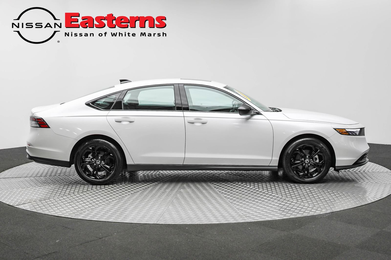 Used 2025 Honda Accord SE image 4