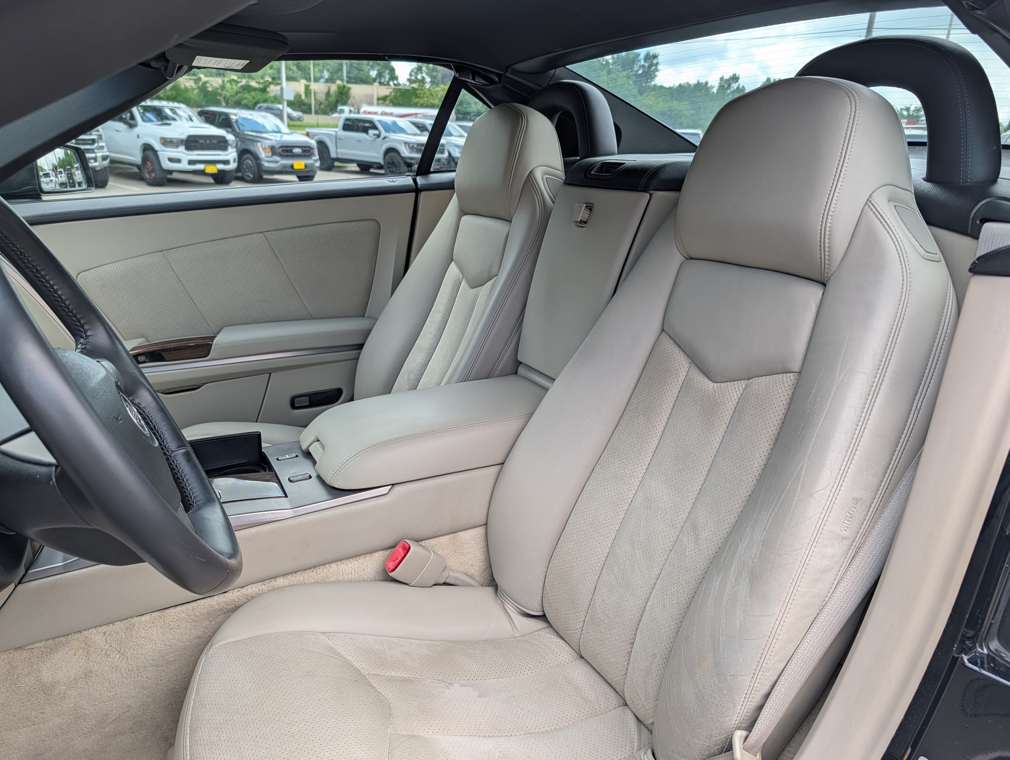 Used 2006 Cadillac XLR V RWD image 12