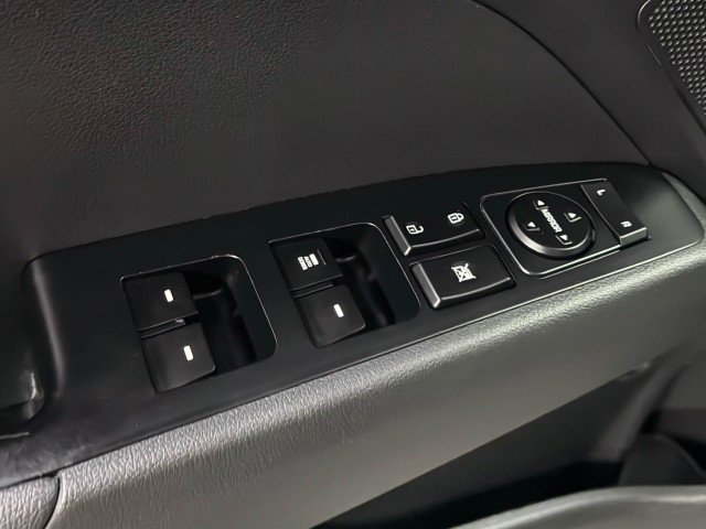 Used 2018 Hyundai Elantra SE w/ Cargo Package image 26