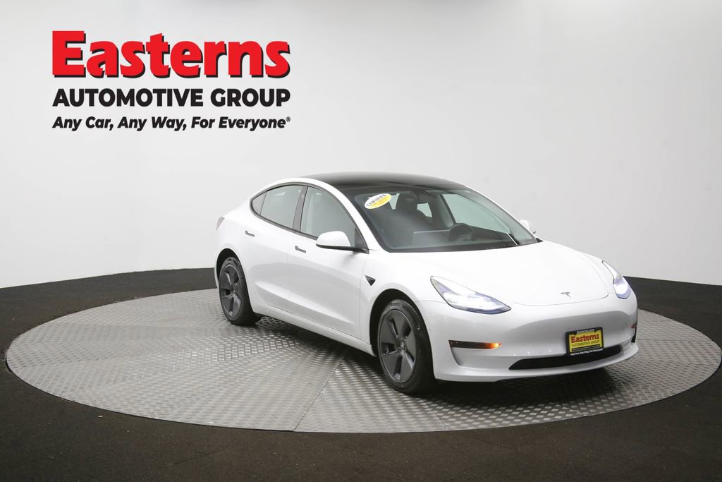 Used 2022 Tesla Model 3 Standard Range image 45