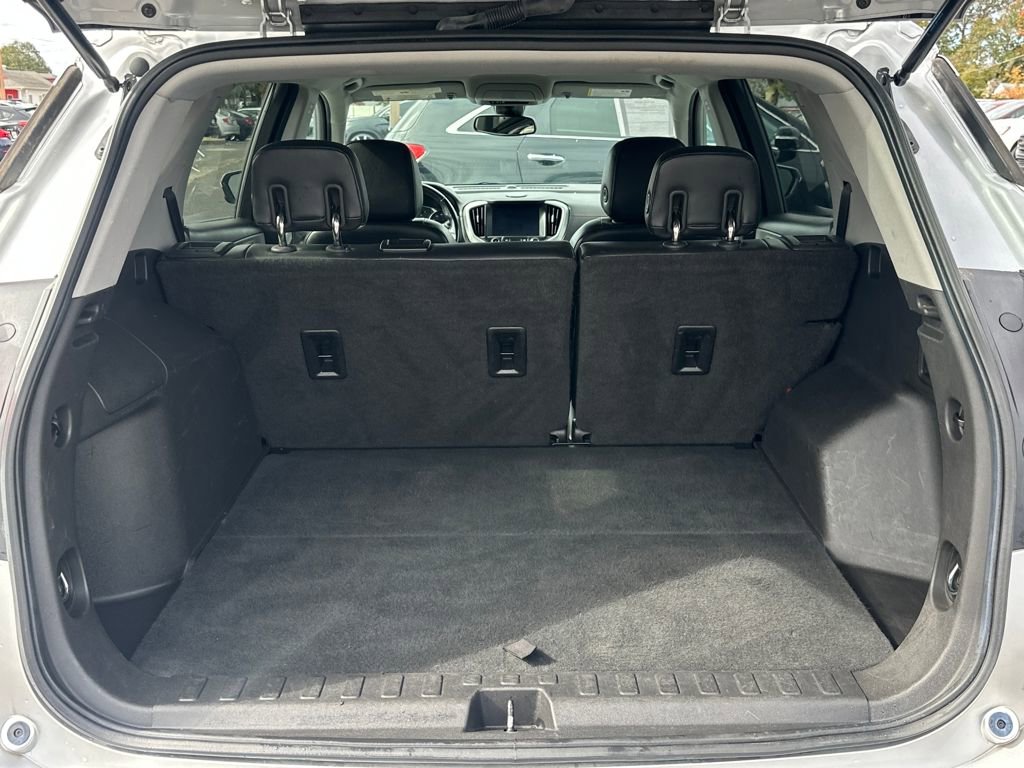 Used 2020 GMC Terrain SLT image 16