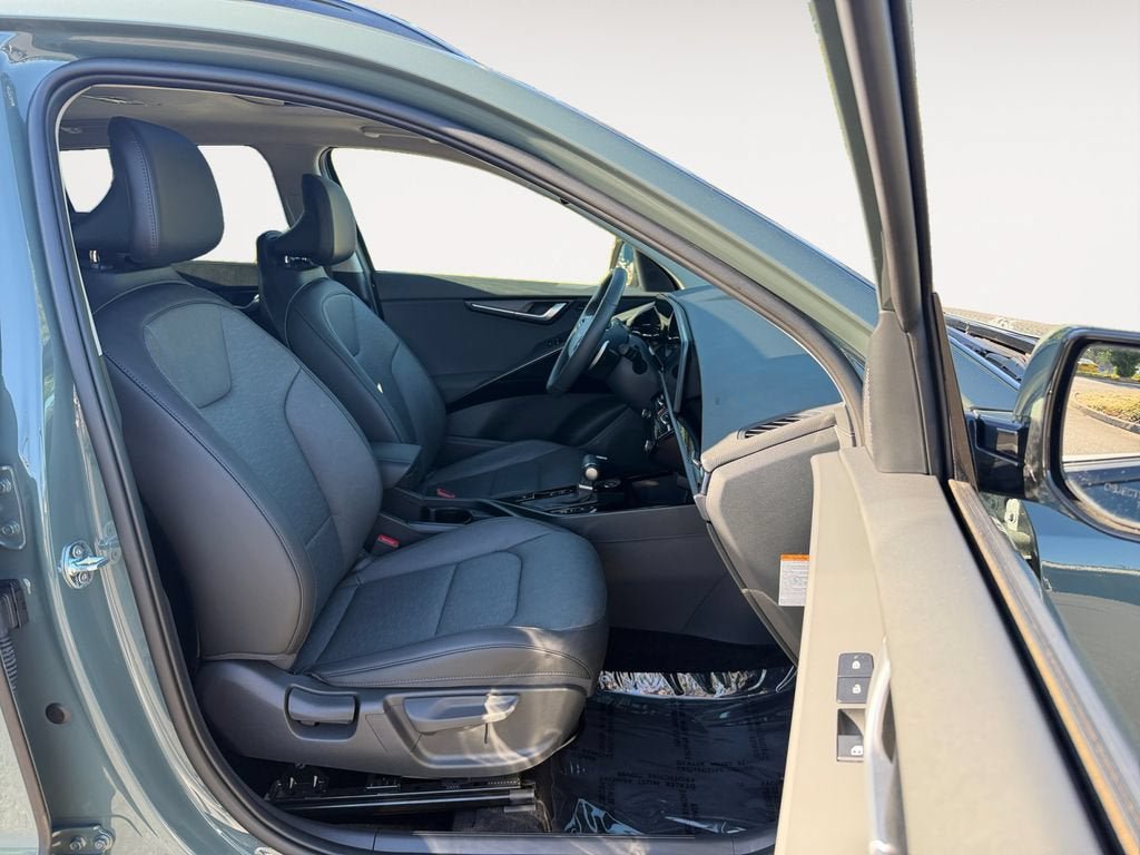 Used 2025 Kia Niro FWD image 24
