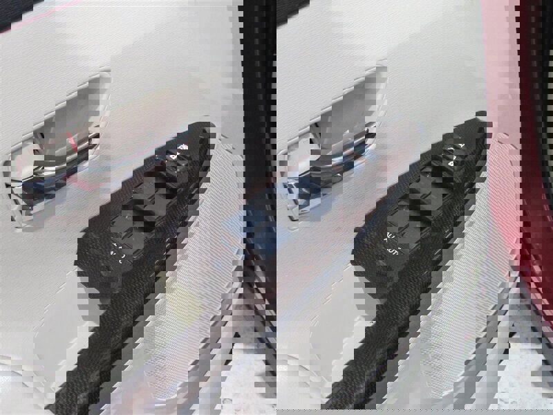 Used 2011 Toyota Venza AWD w/ Convenience Pkg image 31