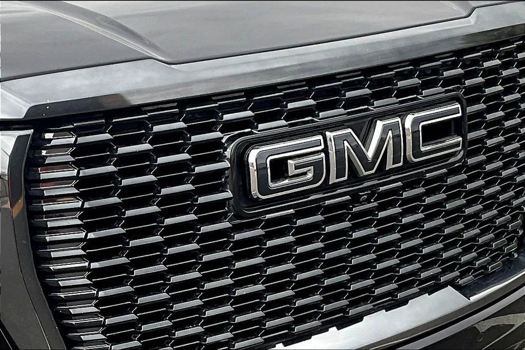 Used 2024 GMC Yukon XL Denali Ultimate image 28