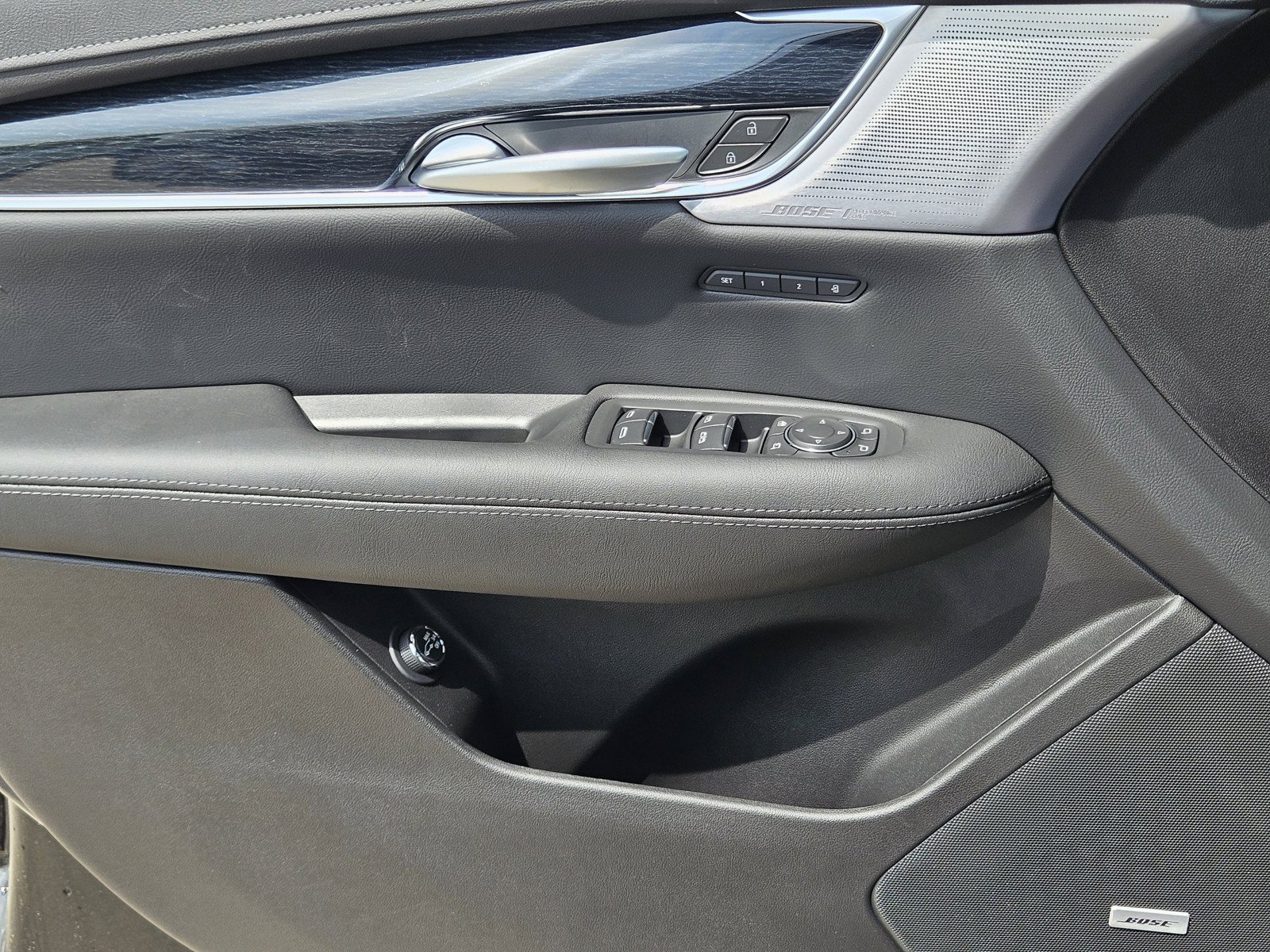 New 2026 Cadillac XT5 Luxury FWD image 15