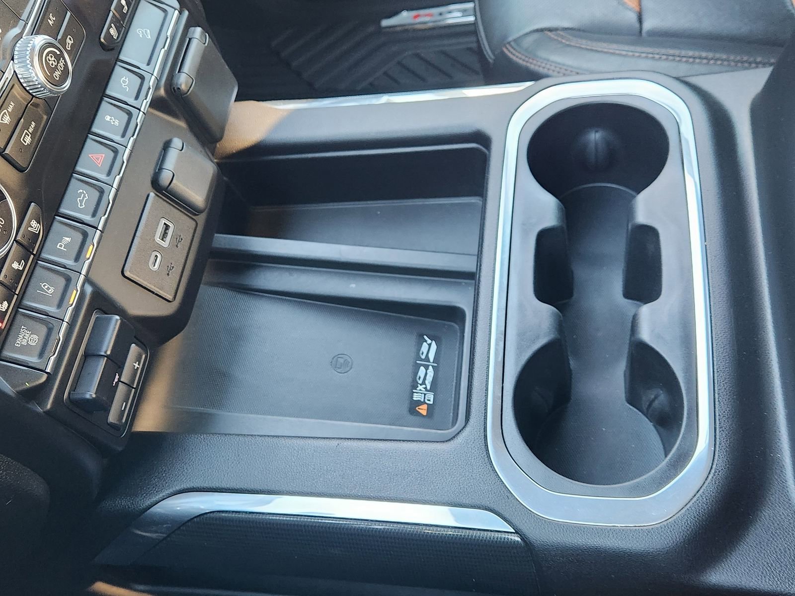 Used 2020 GMC Sierra 2500 AT4 w/ AT4 Premium Package image 23