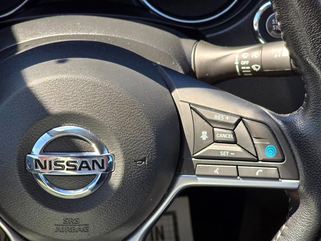 Used 2022 Nissan Rogue Sport SV w/ Technology Package image 16