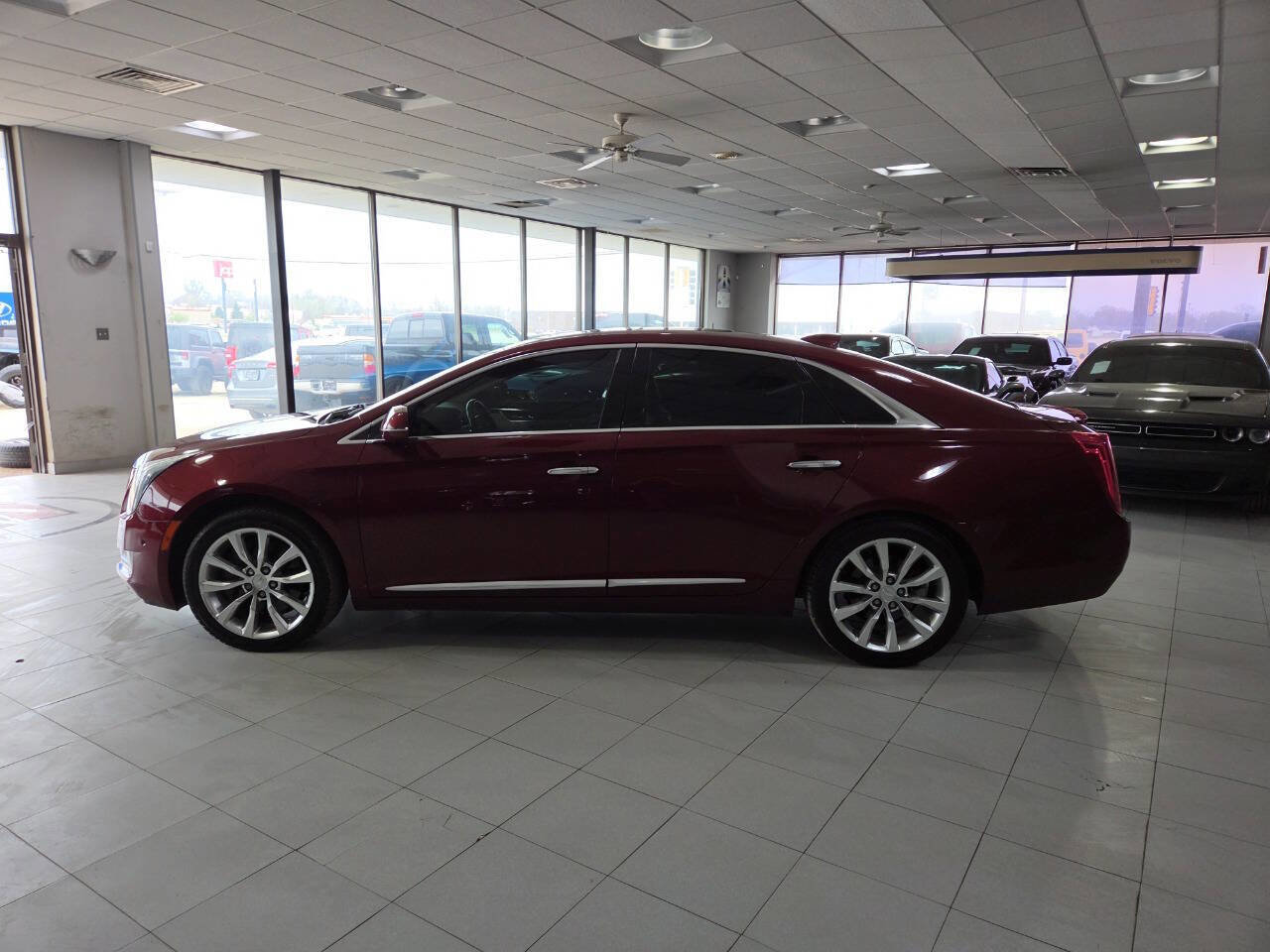 Used 2016 Cadillac XTS Luxury w/ Driver Awareness Package image 4