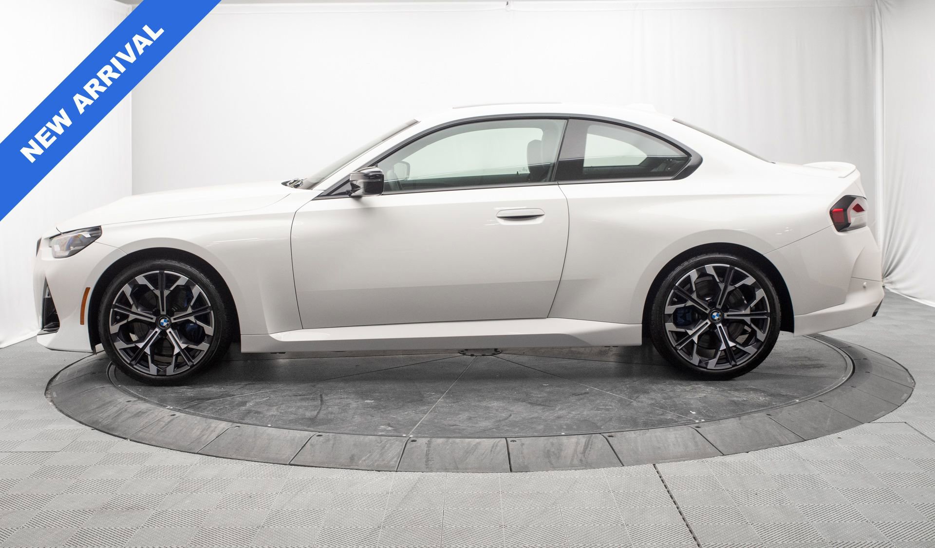 Used 2025 BMW M240i xDrive Coupe image 6