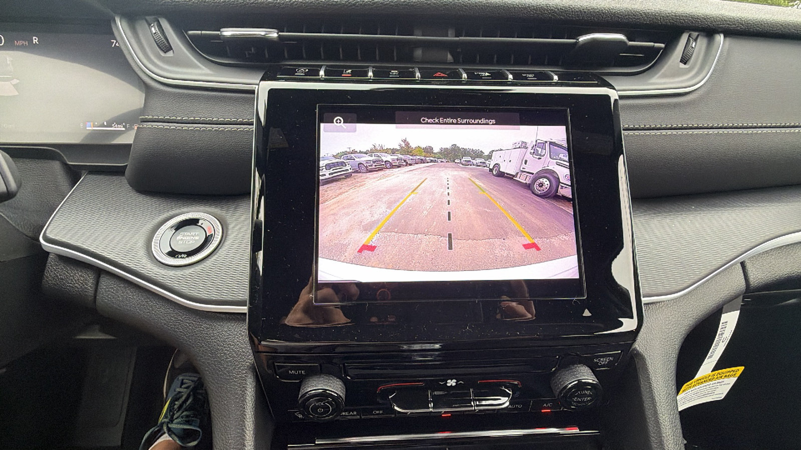 New 2026 Jeep Grand Cherokee Laredo RWD image 28