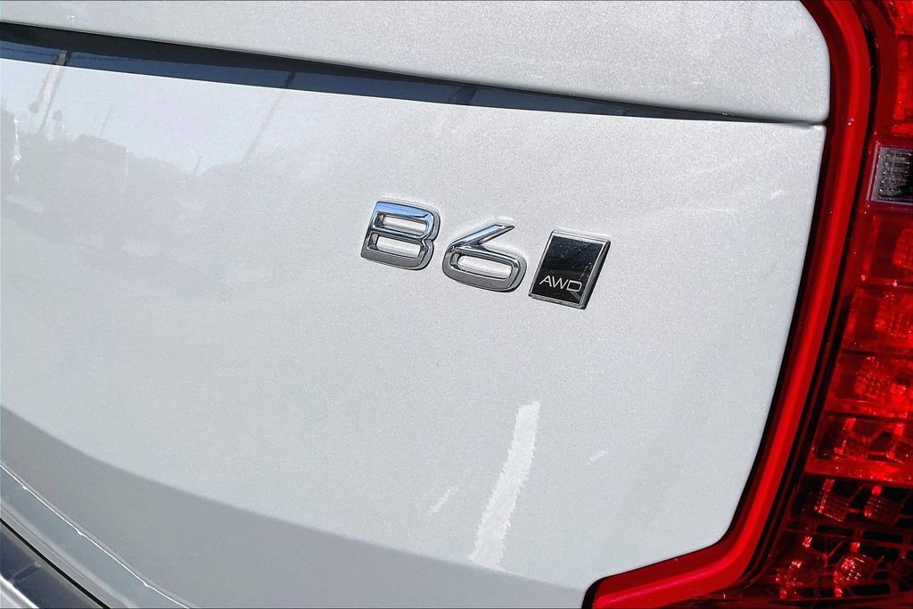 Used 2024 Volvo XC90 B6 Plus w/ Protection Package Premier image 14