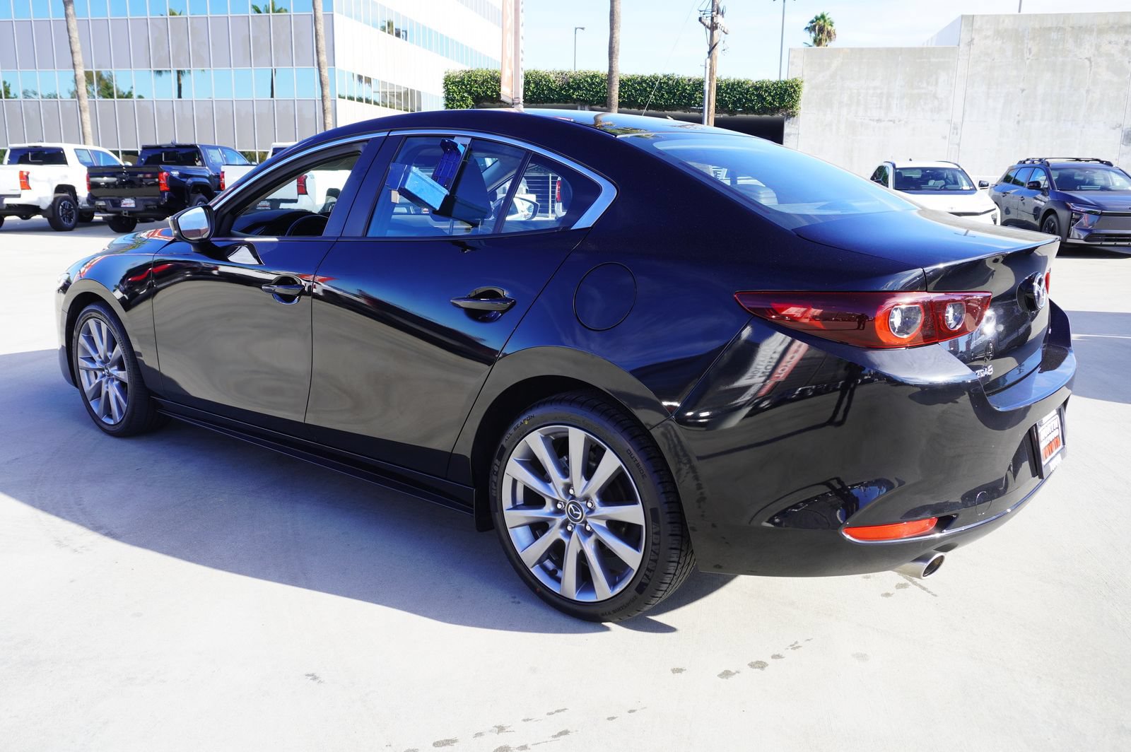 Used 2025 MAZDA MAZDA3 s FWD image 5