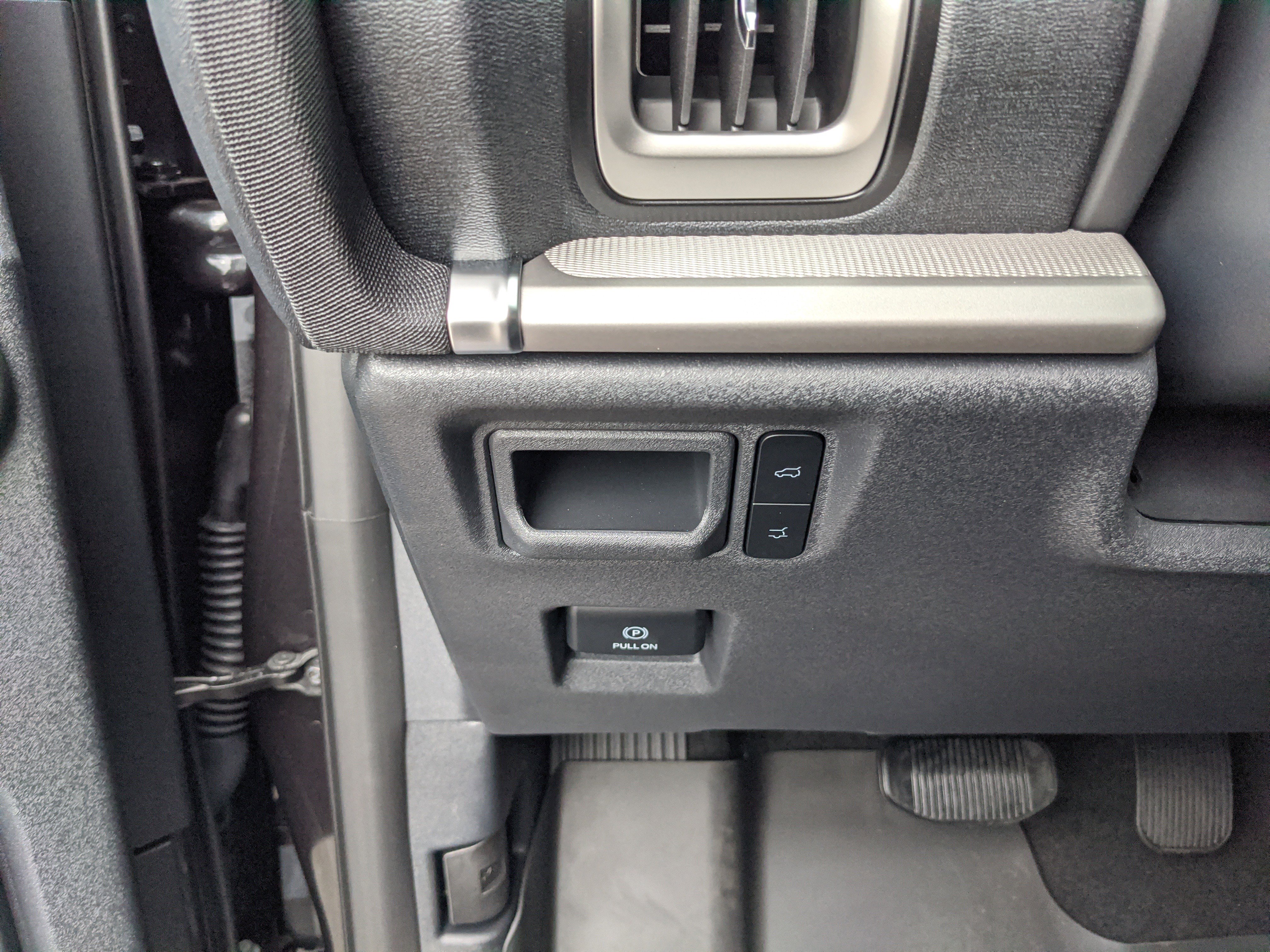 New 2025 Ford Expedition Active image 25